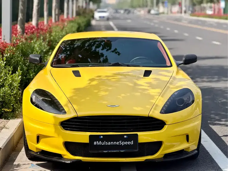 Aston Martin DB9 6.0 L Touchtronic Coupe