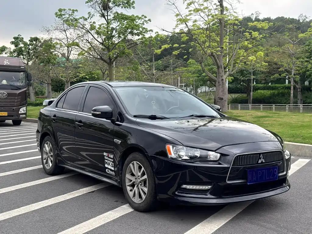 Lancer EX 1.8 L CVT Zhishang CN-V