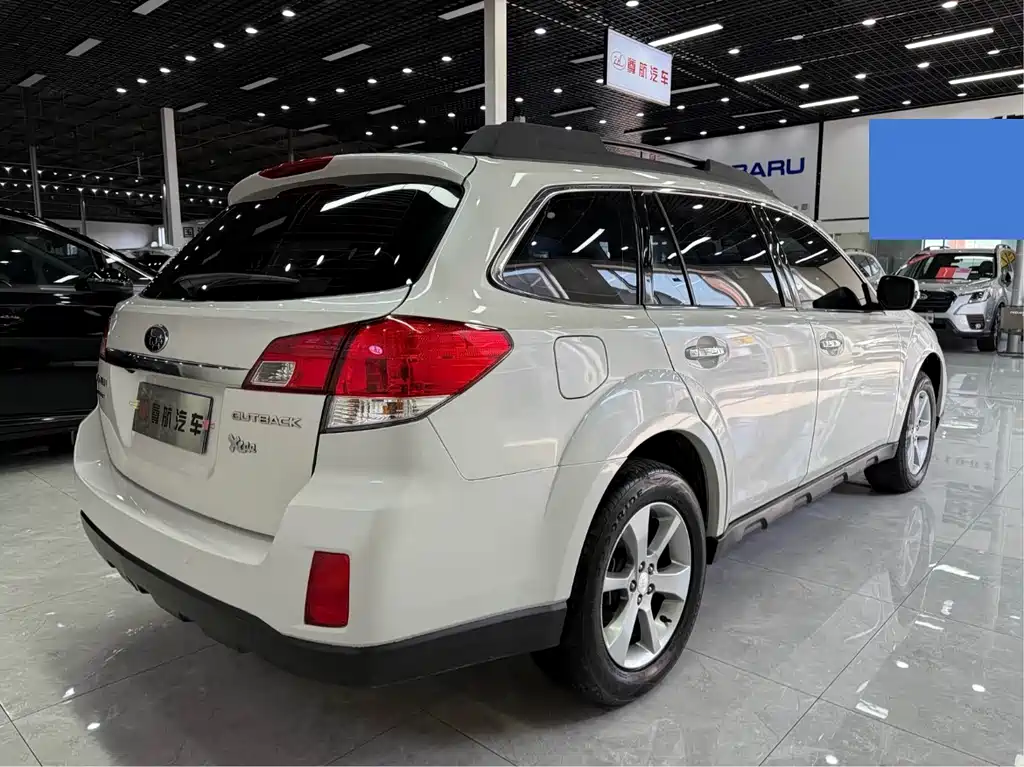 Outback 傲虎 2013款 2.5 i 豪华导航版
