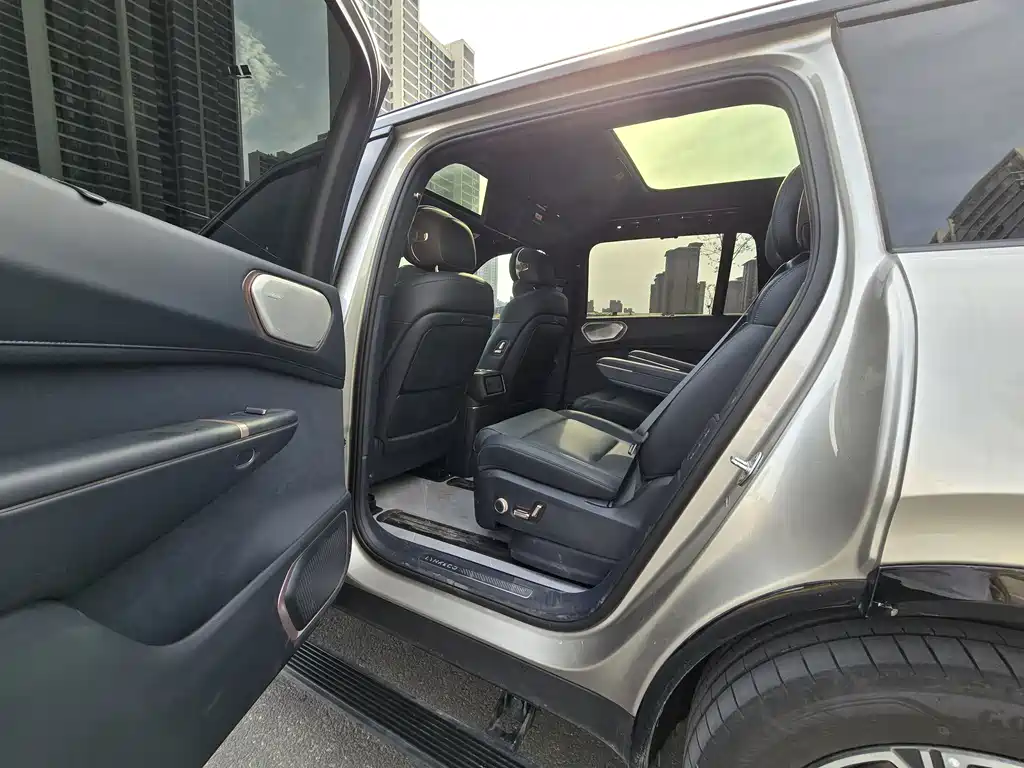 Lynk & Co 900 领克900 2025款 2.0 T Ultra 6座