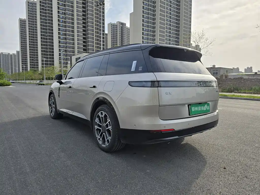 Lynk & Co 900 领克900 2025款 2.0 T Ultra 6座
