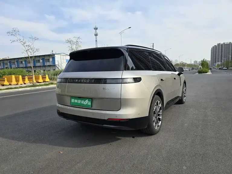 Lynk & Co 900 领克900 2025款 2.0 T Ultra 6座