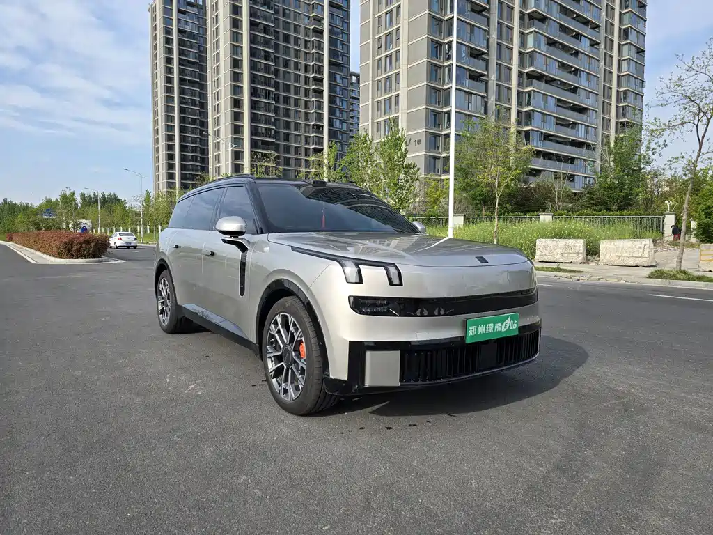 Lynk & Co 900 领克900 2025款 2.0 T Ultra 6座