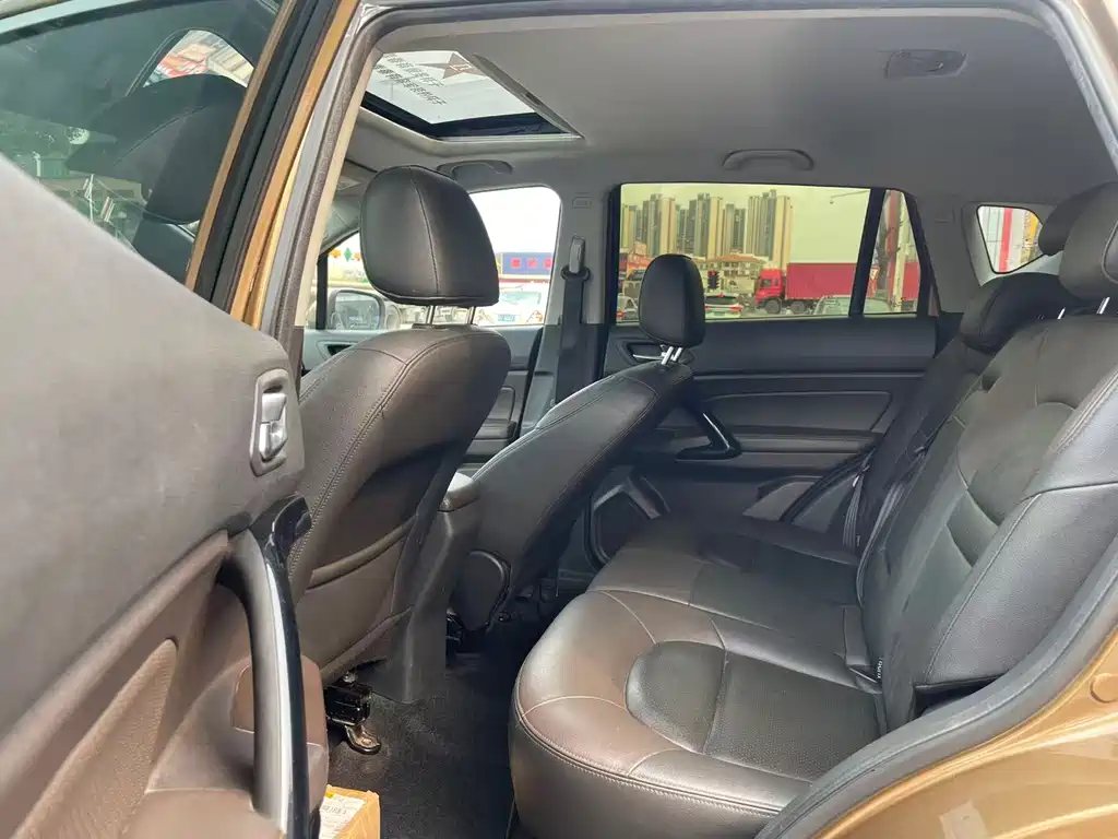 GAC Trumpchi GS4 235 T G-DCT Luxury