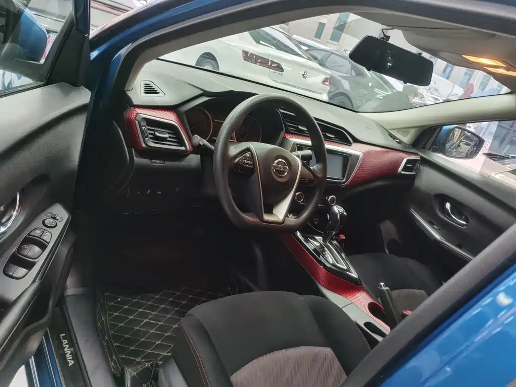 Lannia 蓝鸟 2018款 1.6 L CVT智酷潮音版
