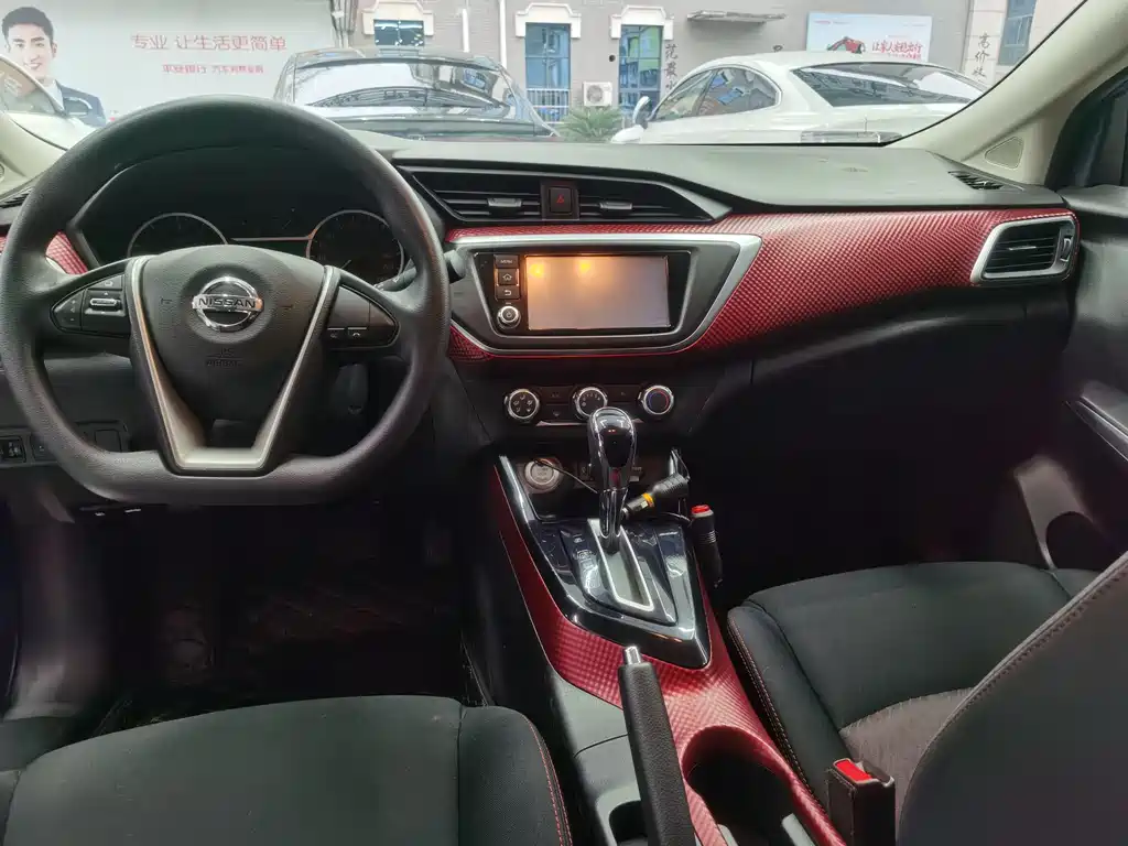 Lannia 蓝鸟 2018款 1.6 L CVT智酷潮音版