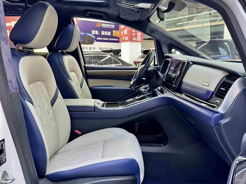 GAC Trumpchi M8 Leading Show Series 390 T Premium