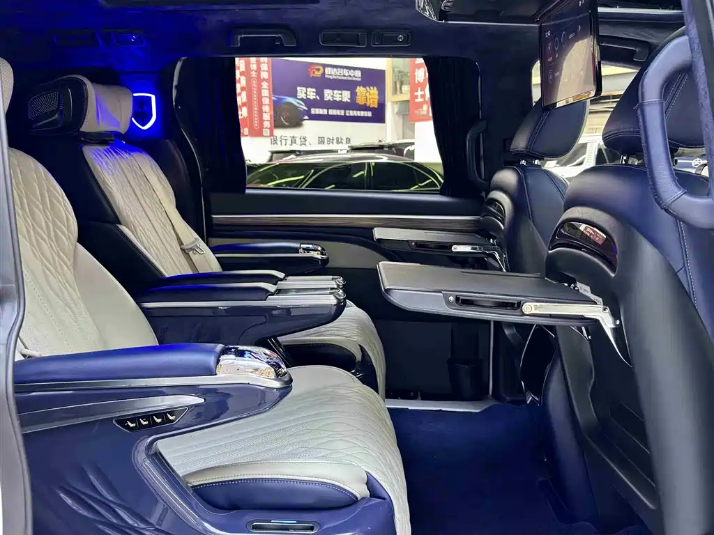 GAC Trumpchi M8 Leading Show Series 390 T Premium