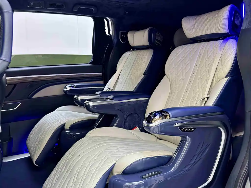 GAC Trumpchi M8 Leading Show Series 390 T Premium
