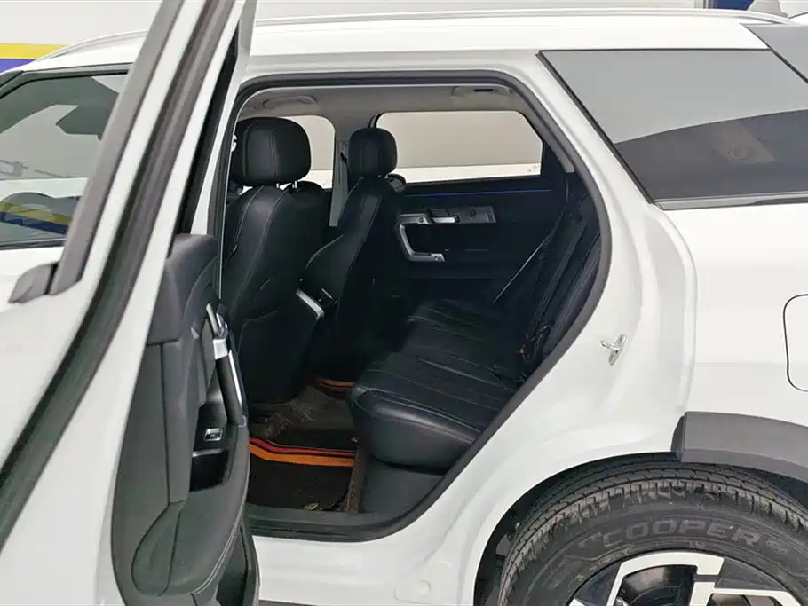 Explore 06 Urban 1.6 T 2 WD Luxury