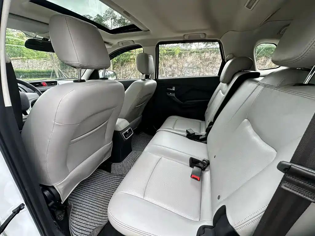 BAIC Huansu S3 1.5 L Manual Luxury
