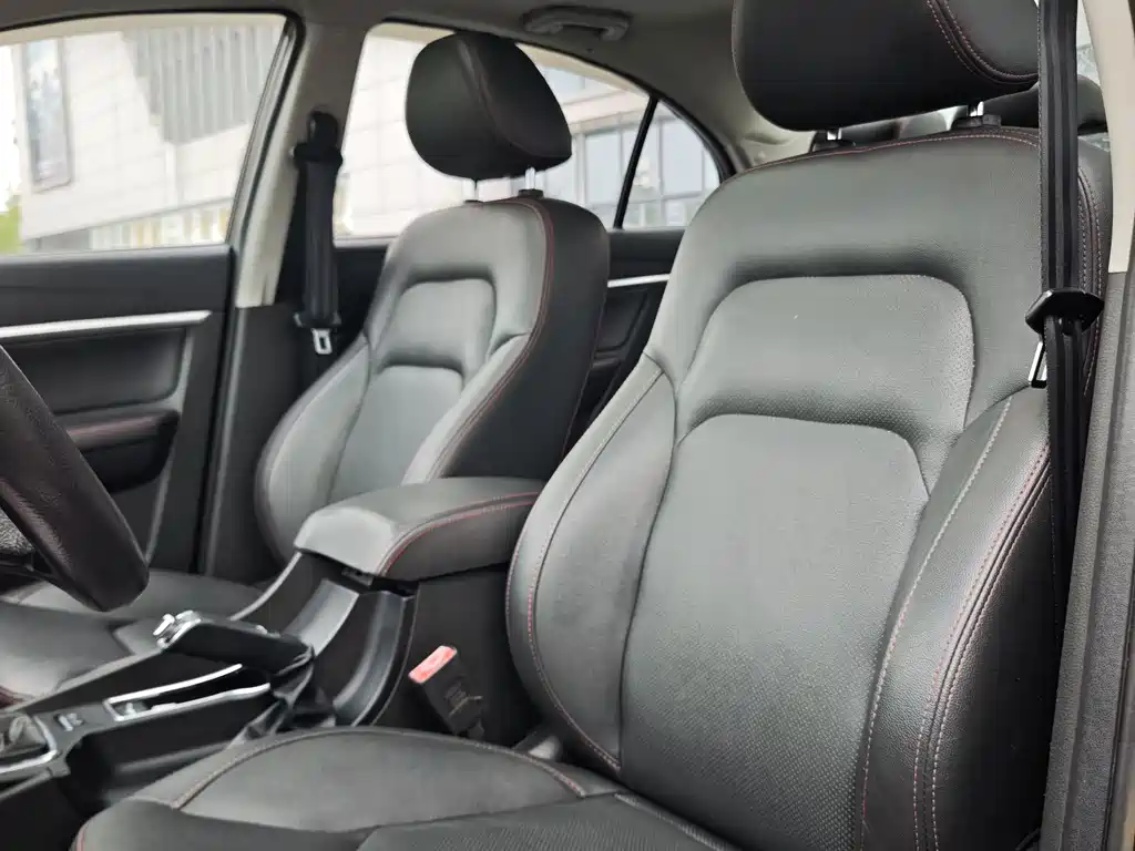 Emgrand Sedan 1.5 L Manual Upward