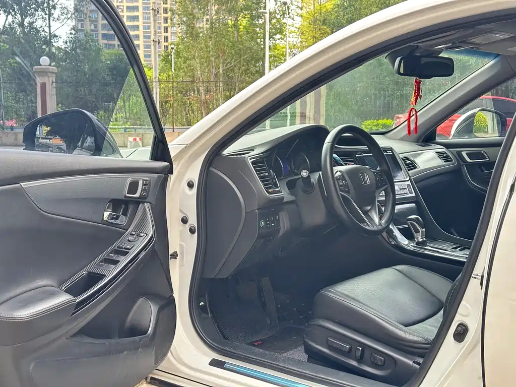 Spirior 2.4 L Honor Shine