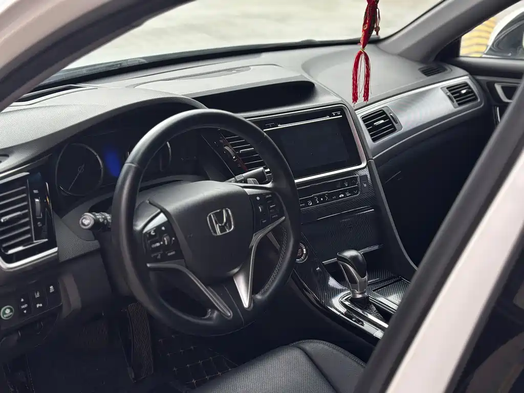 Spirior 2.4 L Honor Shine