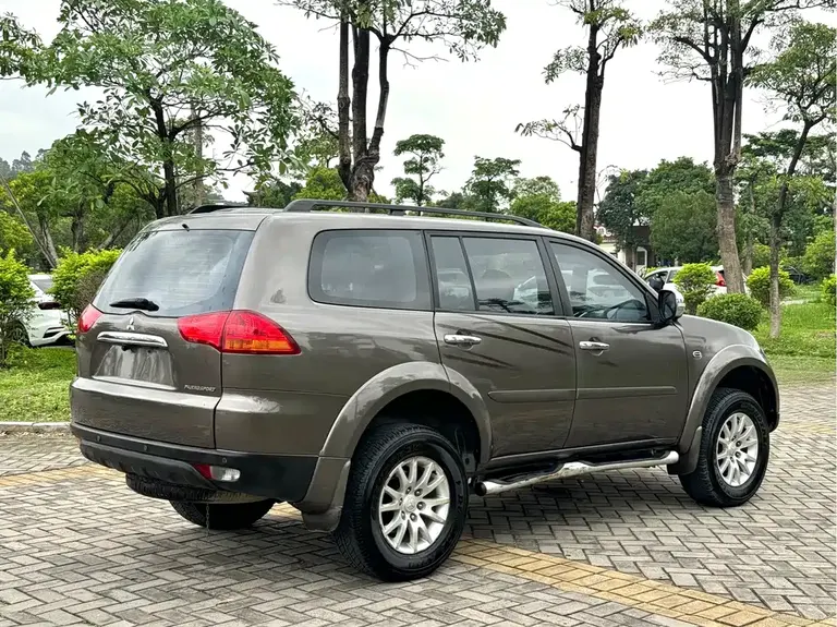 Mitsubishi Pajero Sport 3.0 L Auto 4 WD Executive