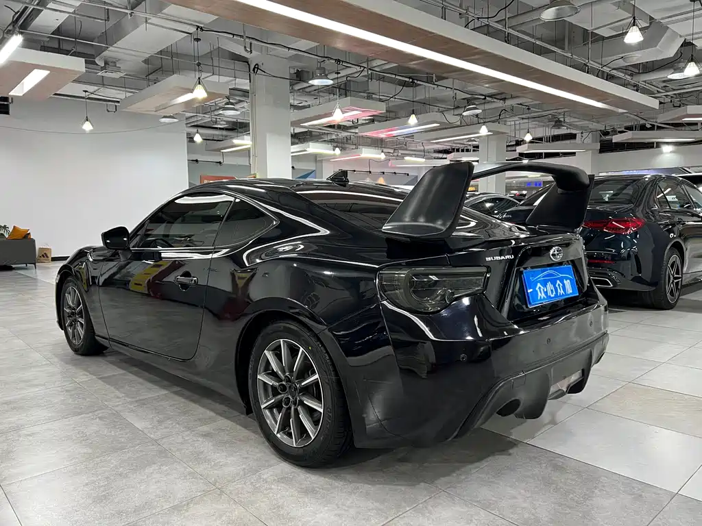 Subaru BRZ 斯巴鲁BRZ 2015款 2.0 i 手动版
