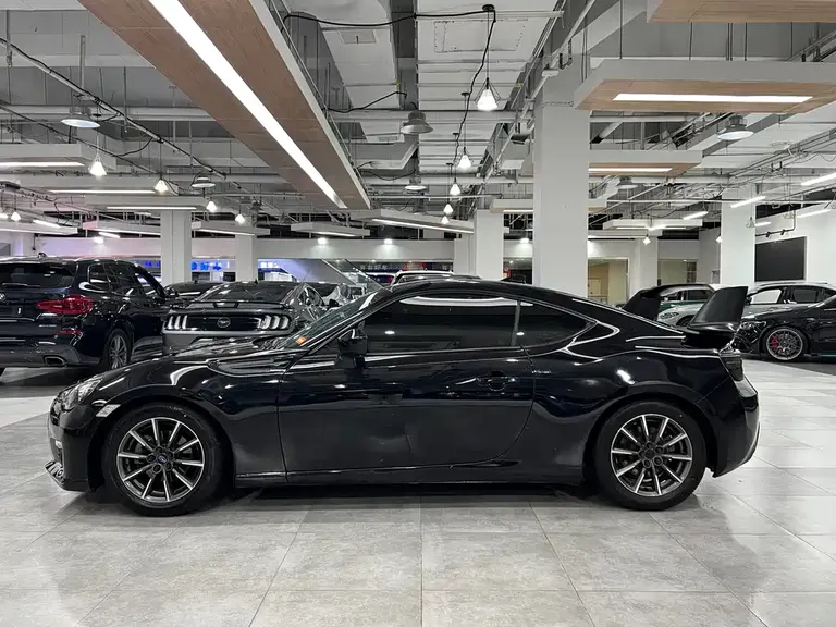Subaru BRZ 斯巴鲁BRZ 2015款 2.0 i 手动版