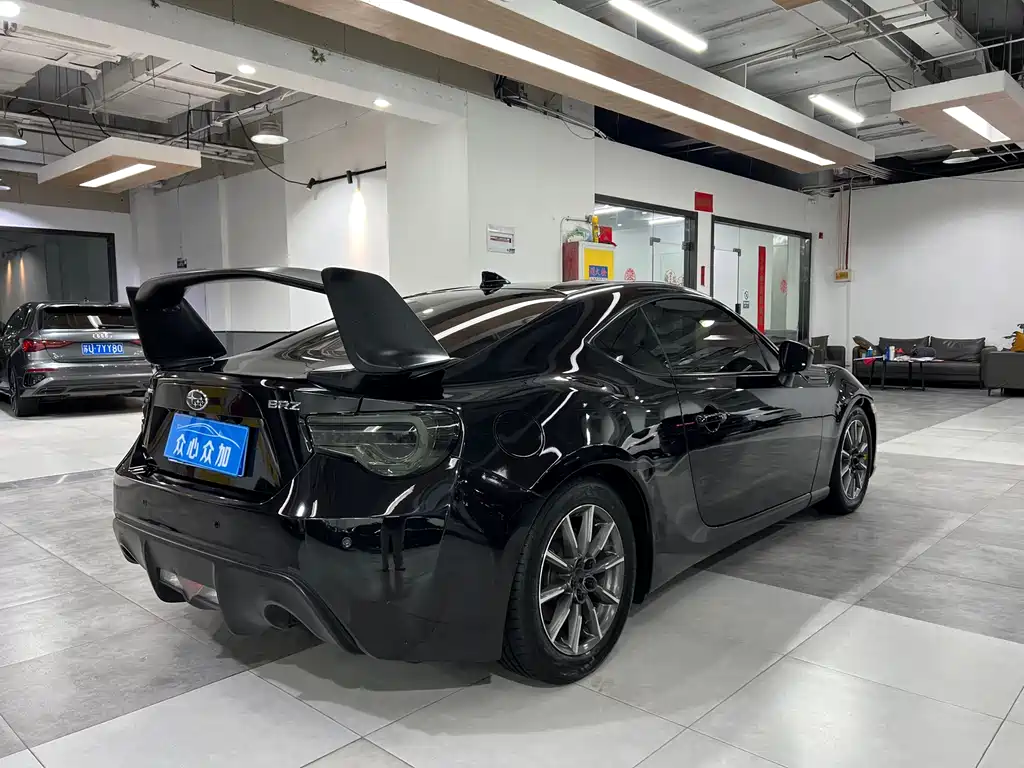Subaru BRZ 斯巴鲁BRZ 2015款 2.0 i 手动版
