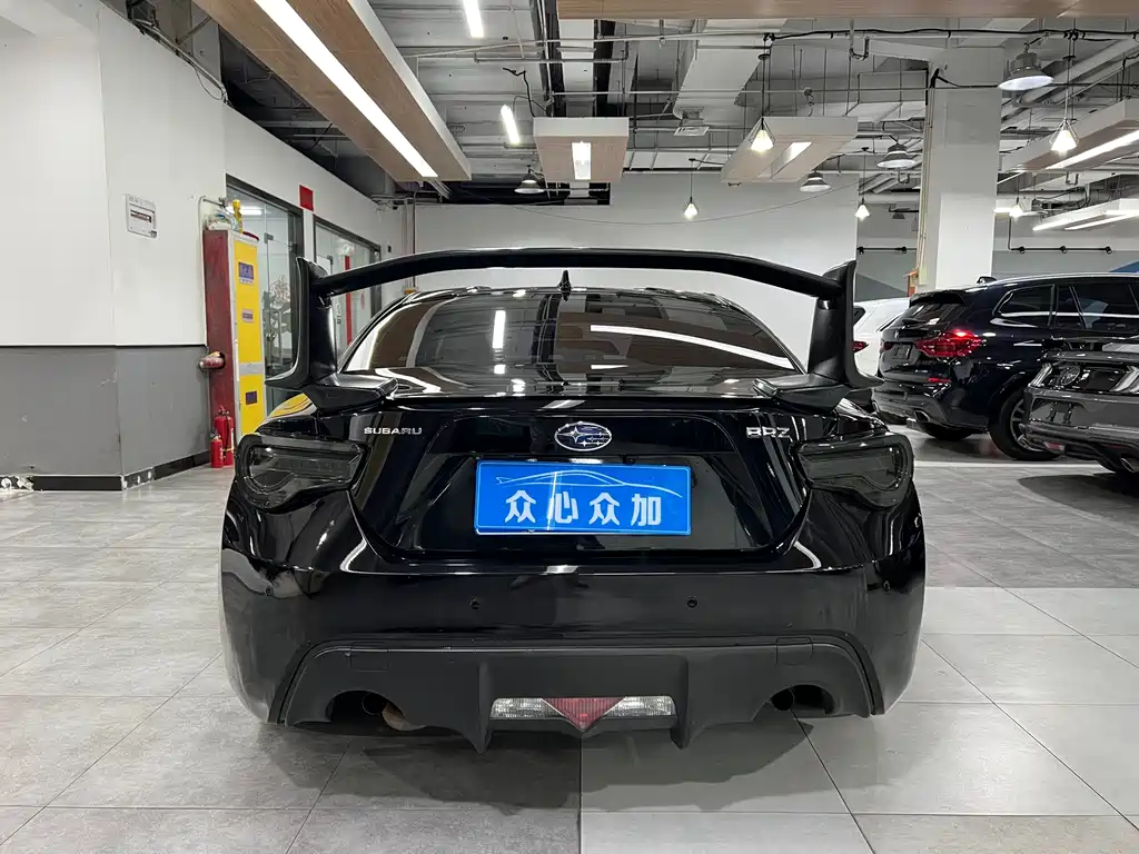 Subaru BRZ 斯巴鲁BRZ 2015款 2.0 i 手动版