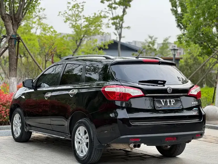 Venucia T70 2.0 L CVT Wise Fun