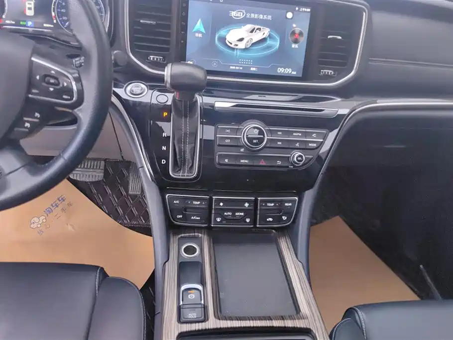 GAC Trumpchi M8 Navigator 390 T Premium