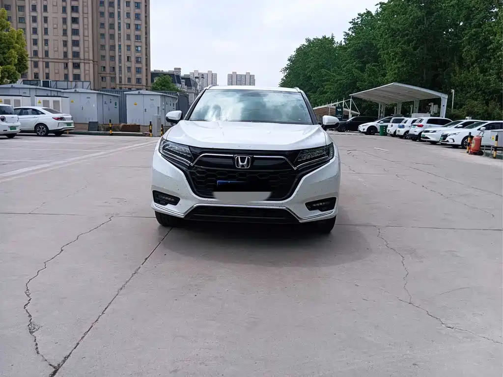 Honda UR-V 370 TURBO 2 WD Graceful