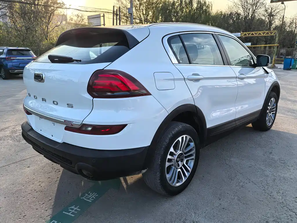 Qoros 5 Facelift 1.6 T Auto Distinguished