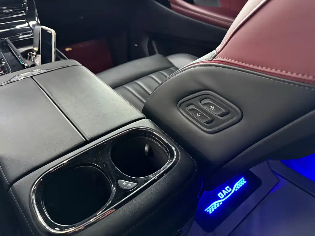 GAC Trumpchi M8 Grandmaster Series 400 T Flagship