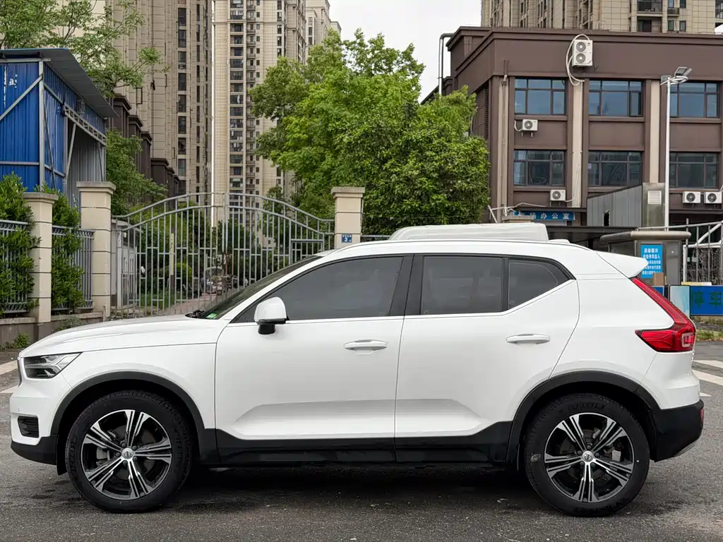 Volvo XC40 T4 4 WD Smart Vision Luxury