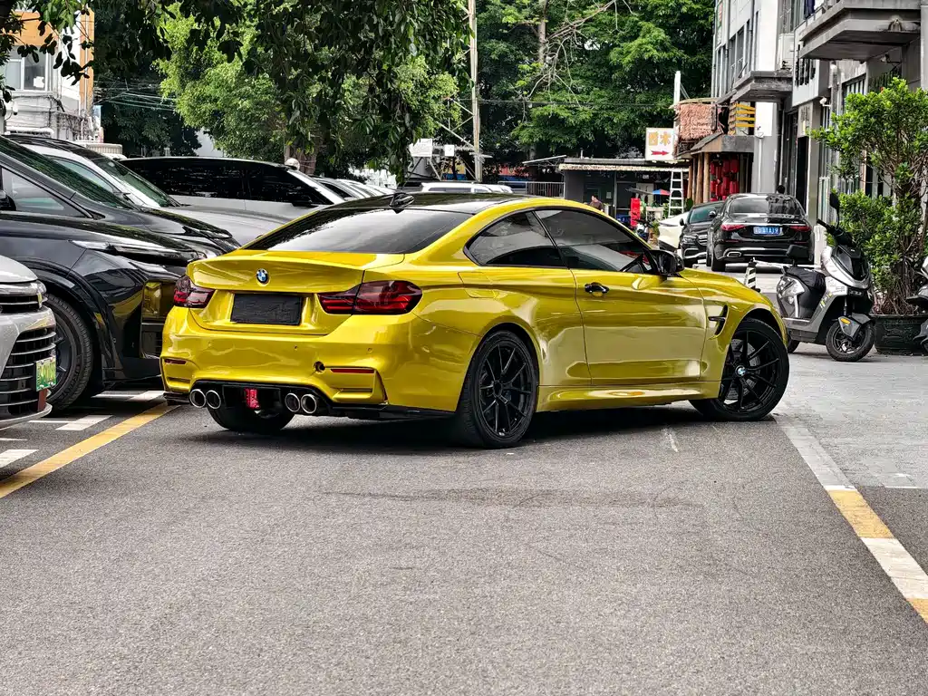 BMW M4 M4 2-door Coupe