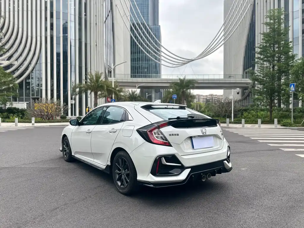 Civic HATCHBACK 220 TURBO CVT New Sharp Control