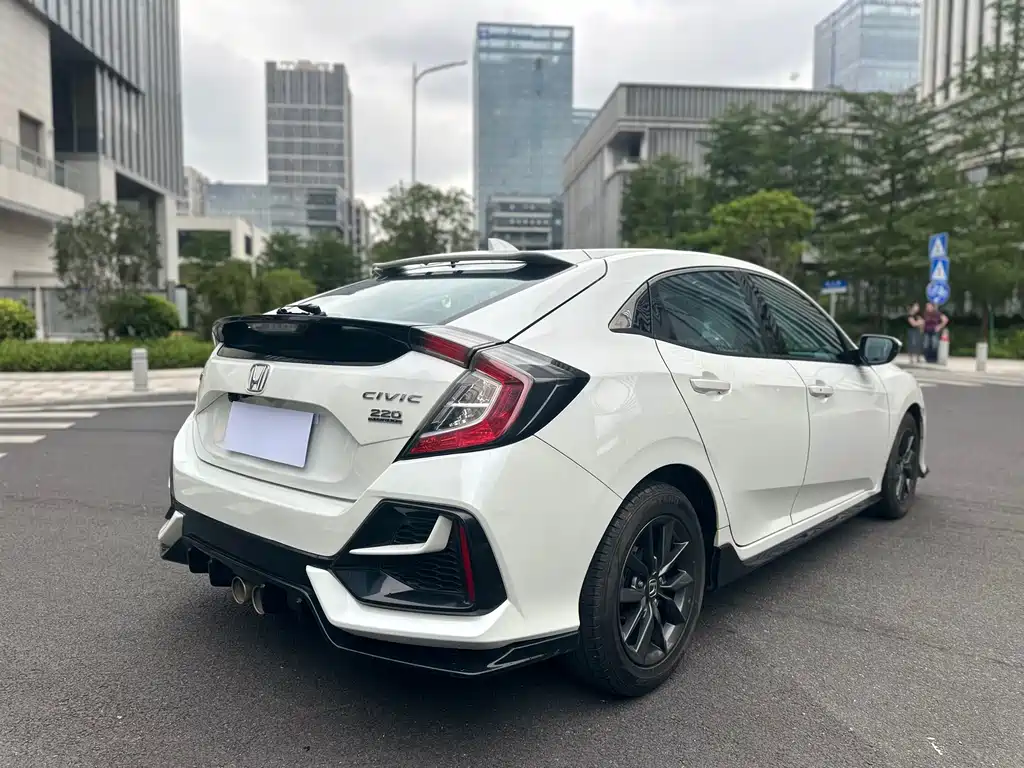Civic HATCHBACK 220 TURBO CVT New Sharp Control
