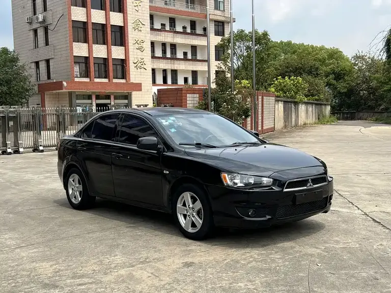 Mitsubishi Lancer EX 翼神 2010款 时尚版 1.8 L 手动睿智型