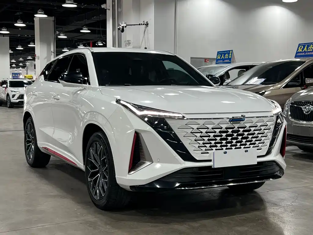 Changan Oshan Z6 长安欧尚Z6 2023款 蓝鲸 2.0 T 自动智远型