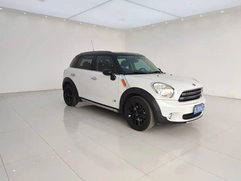 MINI COUNTRYMAN 1.6 T COOPER ALL4 Fun