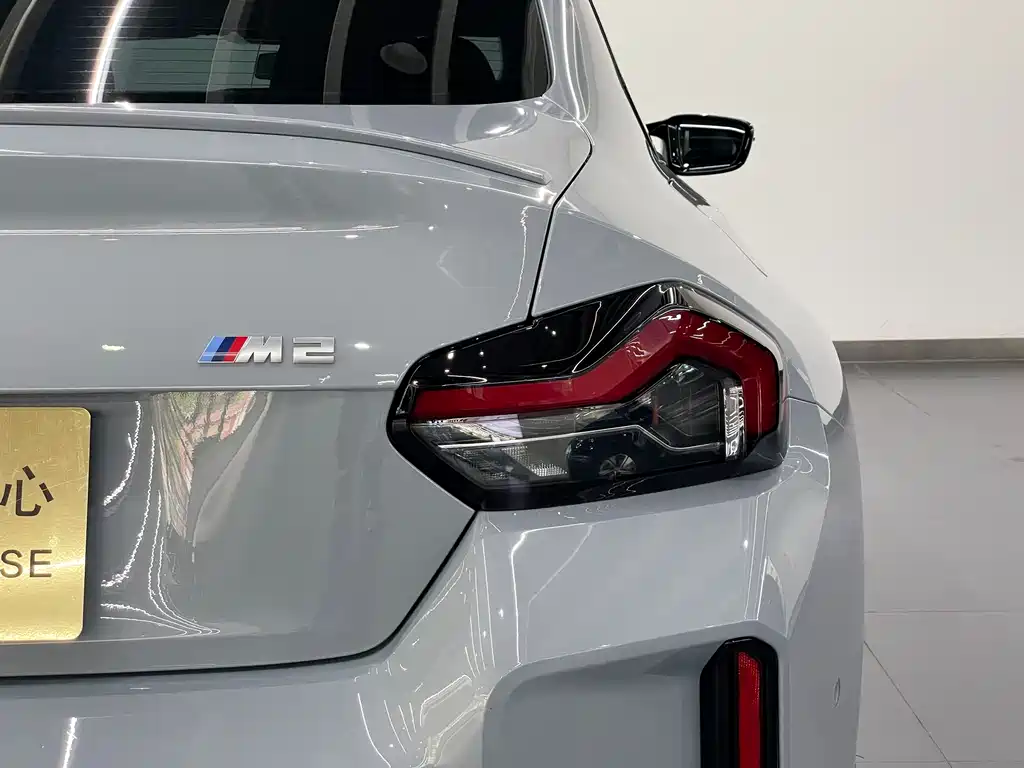 BMW M2