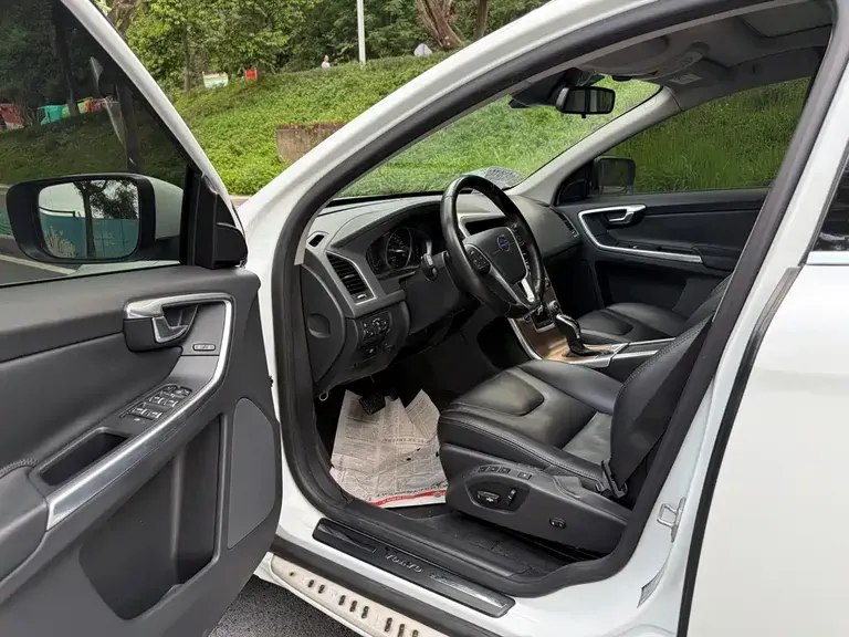 Volvo XC60 T5 Smart Progress
