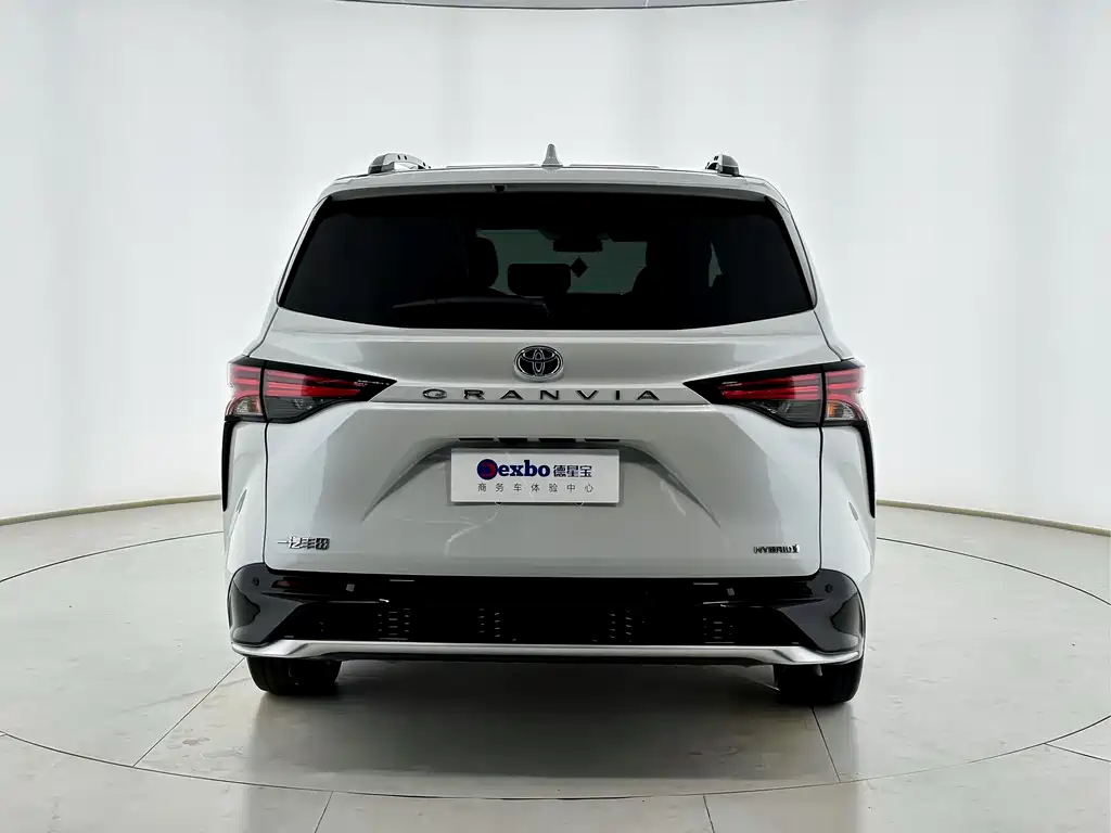 Granvia 2.5 L Hybrid Comfort