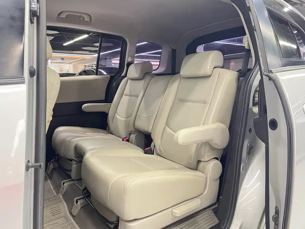 Mazda 5 2.0 Auto Luxury