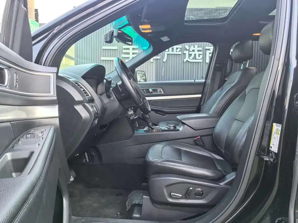Explorer (Import) 2.3 T Style
