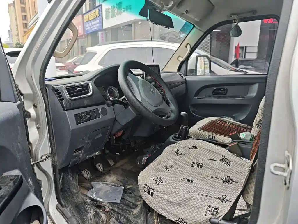 Jinbei T5 金杯T5 2020款 1.6 L创业型后双轮3.6米国VI SWD16 M