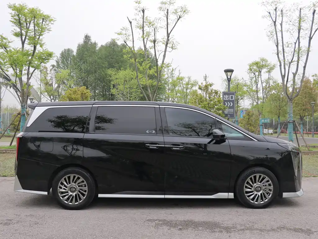 GAC Trumpchi M8 Grandmaster Series 400 T Supreme