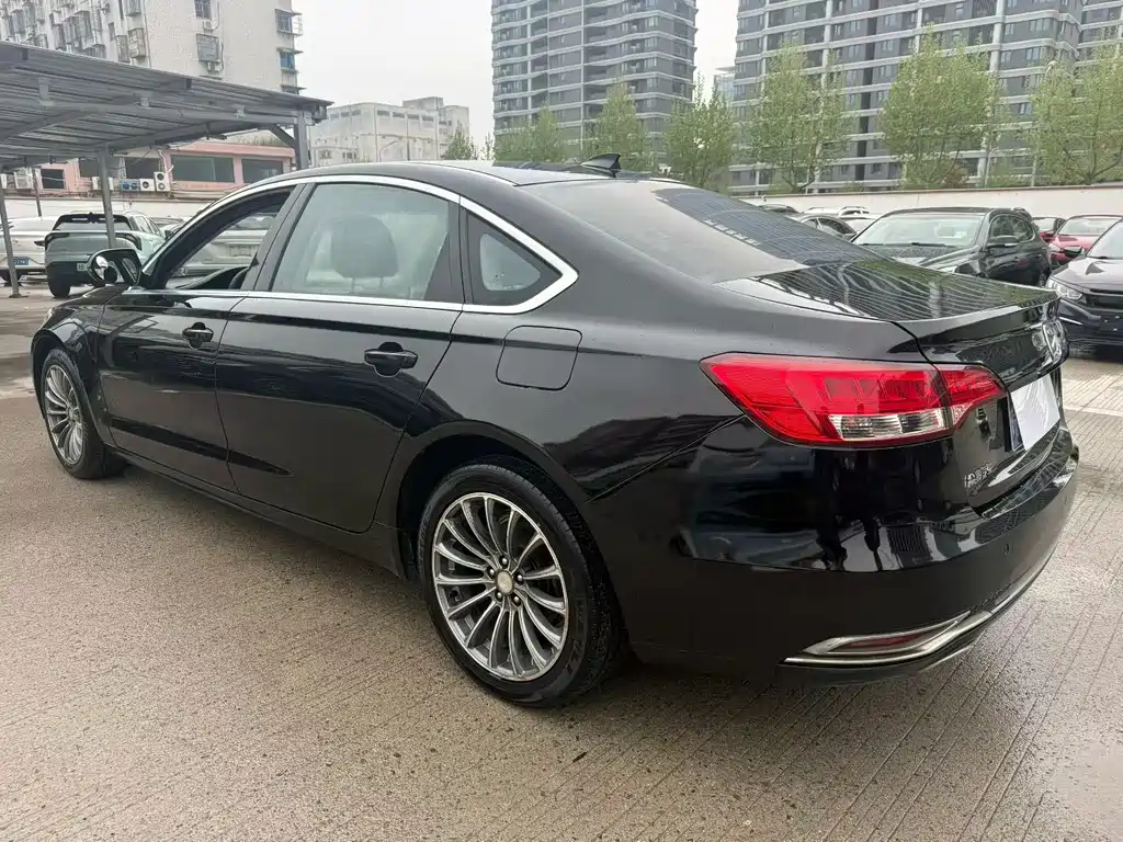 Zotye Z700 1.8 T DCT Elegant