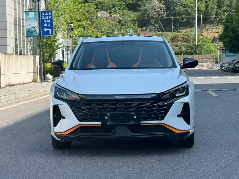 Dongfeng Yixuan 1.5 L Auto Glory