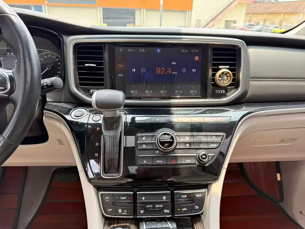 GAC Trumpchi M8 320 T Flagship