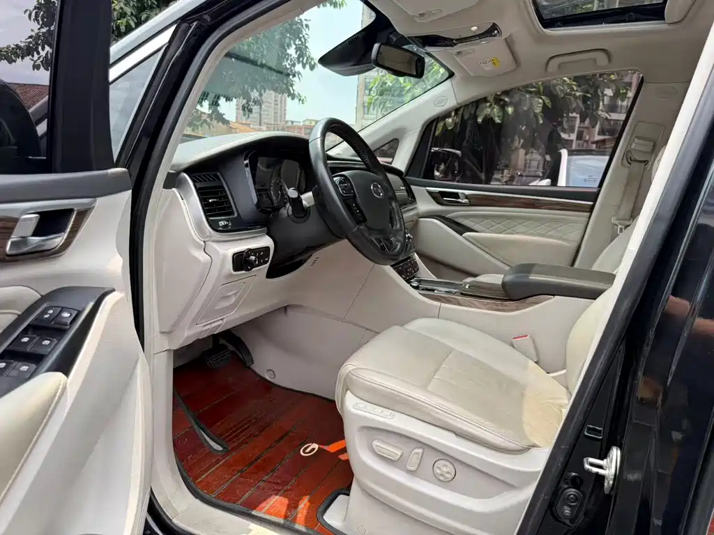 GAC Trumpchi M8 320 T Flagship