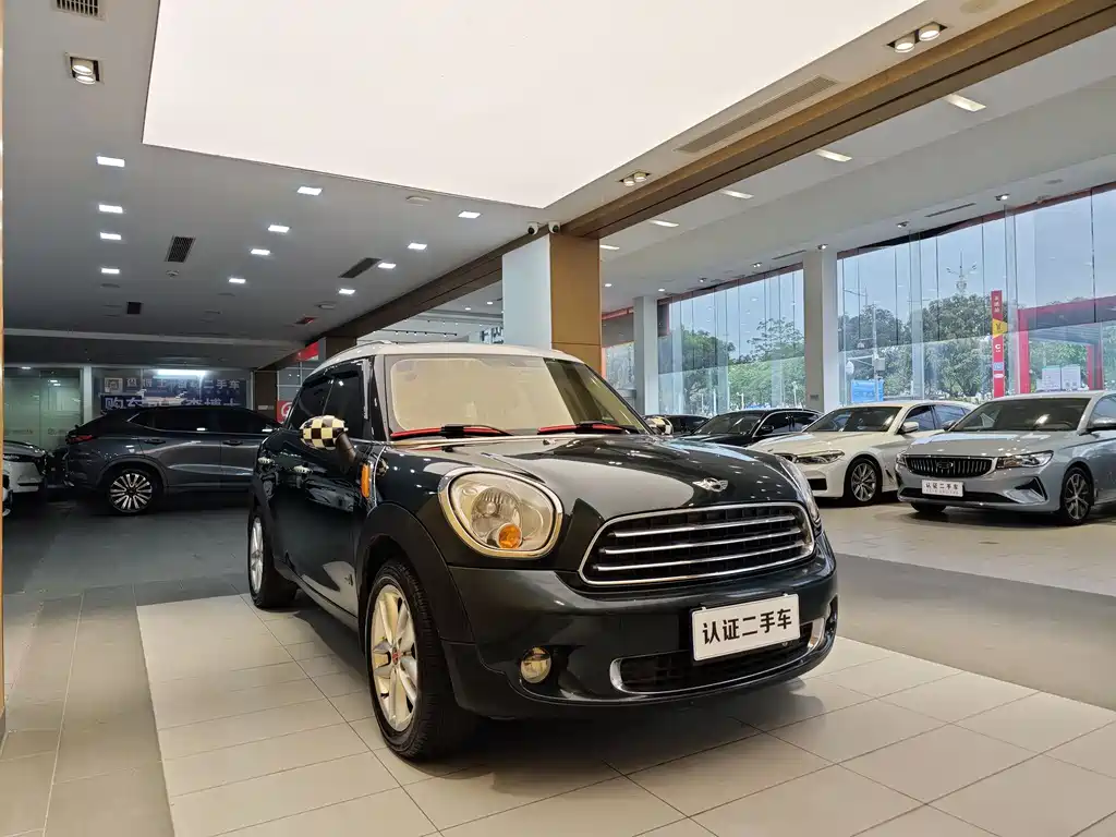 MINI COUNTRYMAN 1.6 L COOPER Fun