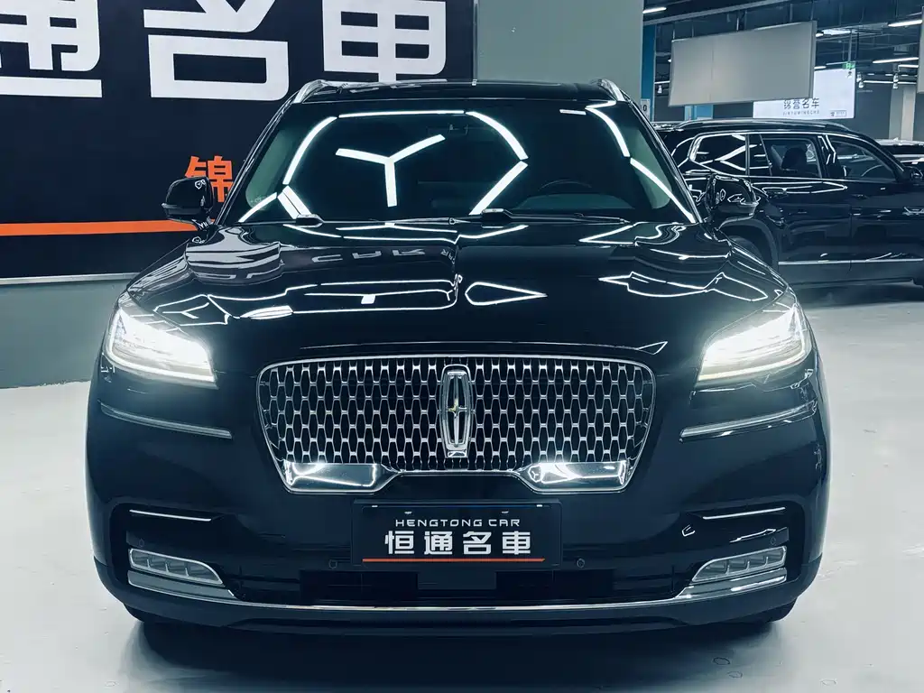 Aviator 3.0 T V6 4 WD Premium