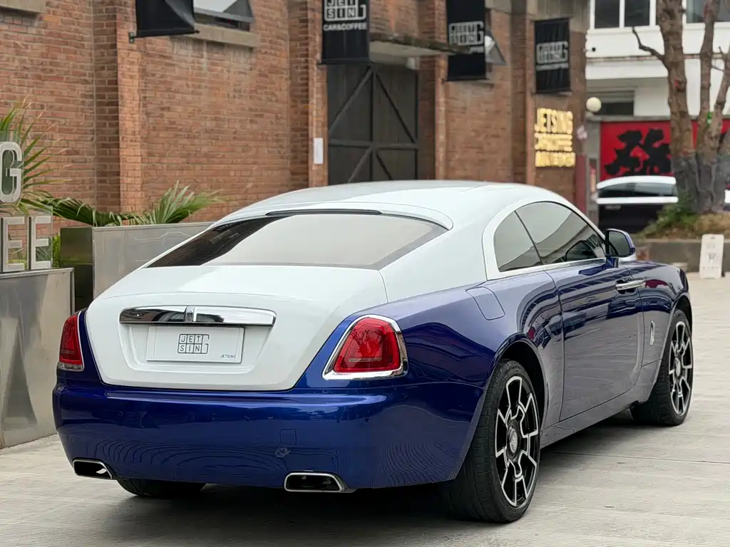 Wraith 6.6 T Black Badge Edition