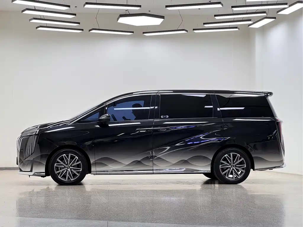 GAC Trumpchi M8 Master Series 400 T Distinguished